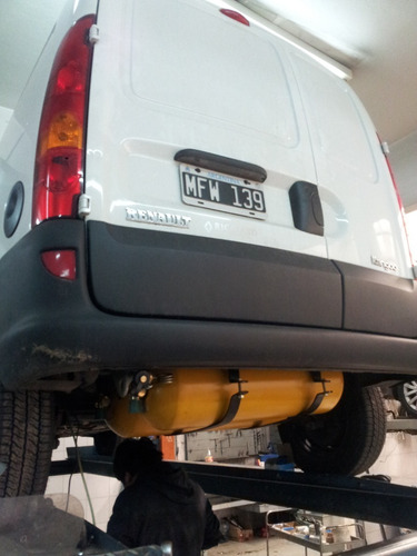 Imagen 5 de 9 de Equipo Gnc 5ta Cilindros Bajo Chasis 2x28 -232- Cuotas