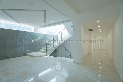Casa En Venta En Cumbres De Curumo Mls #24-26309