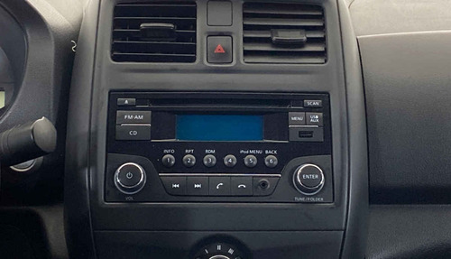 Imagen 14 de 15 de 118820 - Nissan Versa 2018 Con Garantía