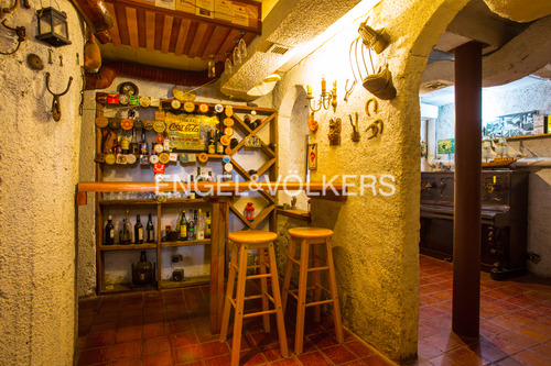Casa En Venta San Carlos De Apoquindo / Paseo Los Domínicos