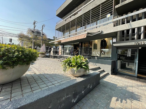 Imagen 2 de 3 de Espacioso Local Comercial Frente A Mall Casa Costanera