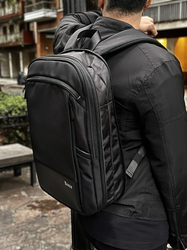 Mochila Antirrobo Porta Notebook Burgo 16lt Génova 77115 Color Negro Diseño de la tela Lisa