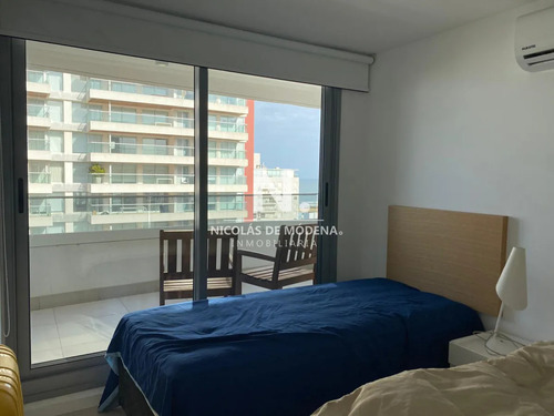 Departamento De 2 Dormitorios En Venta, Torre Esmeralda