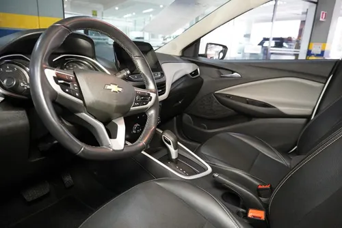Chevrolet Onix 1.0T Premier Hatch At