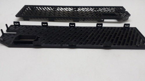 Acabamento Plástico Carcaça Lateral Esquerda Xbox One Fat (Usado)