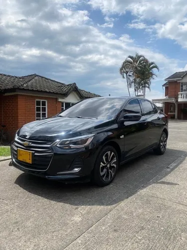 Chevrolet Onix 1.0T Premier Sedan At