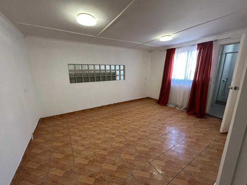 Se Arrienda Casa Hospedaje (80204)