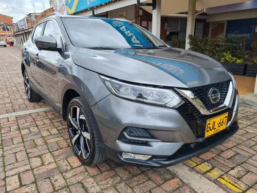 Nissan Qashqai Exclusive 2.0cc TP AA 4X2