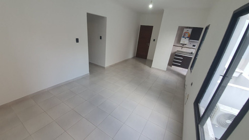 Venta Dpto 1 Dorm En Piso 1 Con  Lavadero