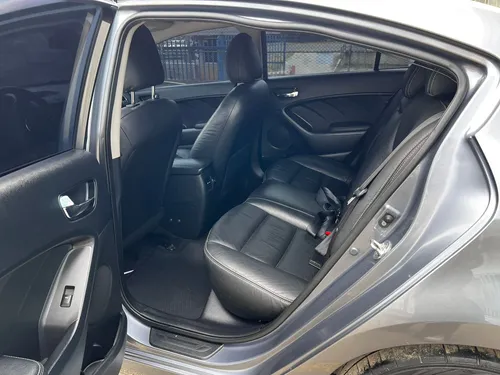 Kia CERATO PRO 1.6l Zenith At
