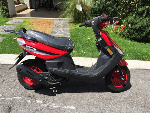 Motoneta Italika D125