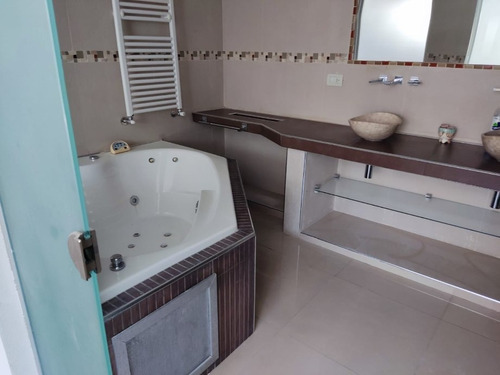 Imagen 12 de 14 de Casa En Venta En Villa Udaondo
