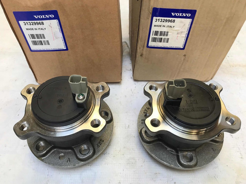 Mazas Traseras De Volvo V70, Xc70 2008-2016 Nuevas Original