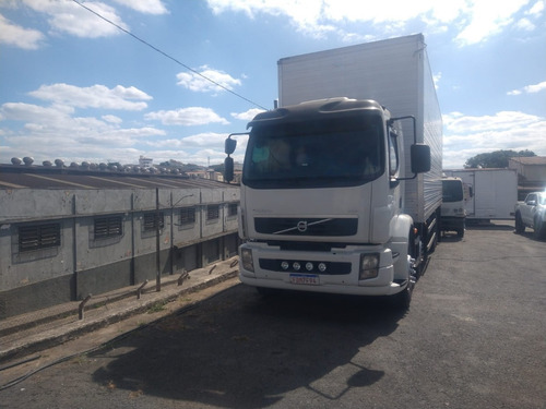 Imagem 9 de 18 de Volvo Vm 270