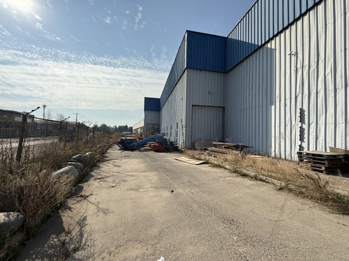 Centro De Distribucion En Lo Boza - Gran Bodega Con Oficinas