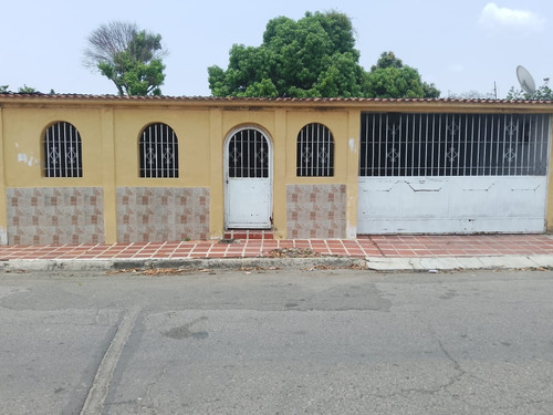 Casa En Guacara Cerca Del Saman La Libertad