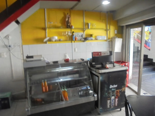 Local Comercial En Recoleta, Dardignac 567 De 40 Metros