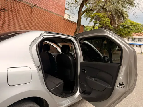 Renault Logan 1.6 Dynamique