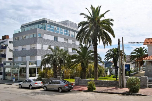 Hotel En Punta Del Este En Venta