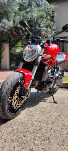 Ducati Monster 821