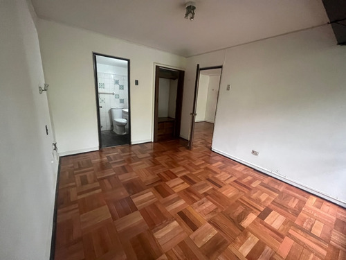 Lindo Depto. Remodelado/ 2 D+ 2 B+ E / Lyon / Carlos AntĂșnez