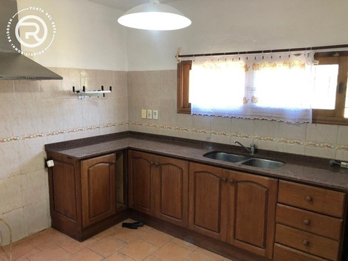 Casa En Venta En El Tesoro - Prop. Id: 5478