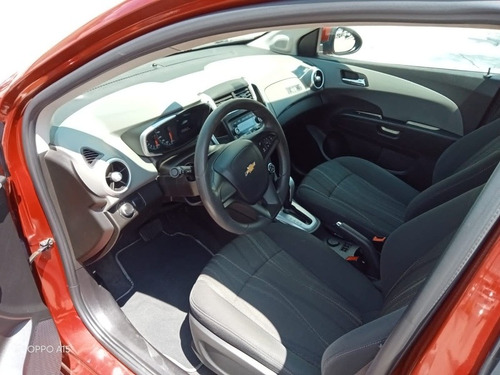 Imagen 11 de 15 de Chevrolet Sonic 2017 1.6 Lt Hb At