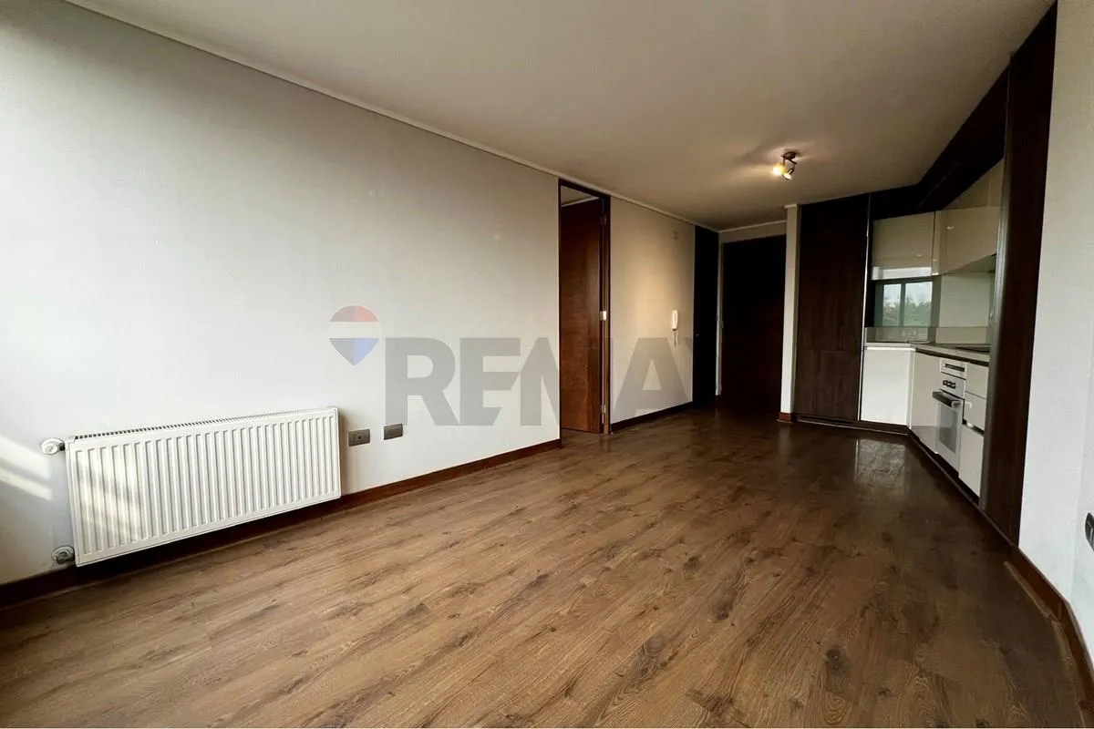 Imagen 2 de 18 de Arriendo Depto Las Condes: 1d1b + Estacionamiento