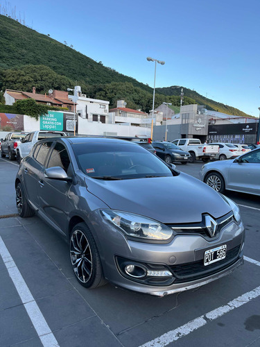 Renault Mégane III 1.6 Ph2 Luxe Pack 111cv