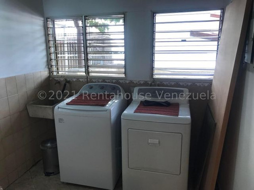 Imagen 4 de 25 de Casa En Venta (calle Cerrada)
