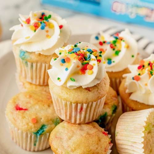 Harina Pillsbury Funfetti Premium Cake And Cupcake Mix Imp.