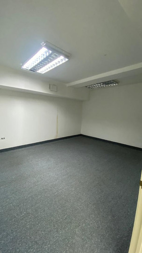 Imagen 14 de 19 de Venta De 12 Locales Comerciales, Sector Barrio Obrero. Adlz