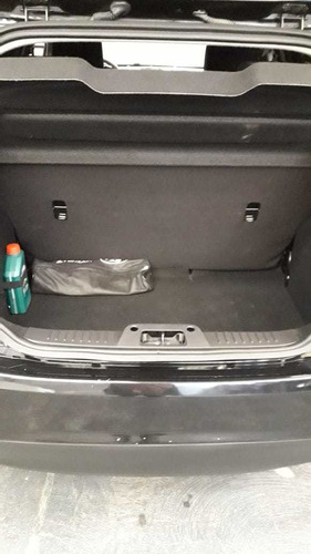 Ford Fiesta Kinetic Design 1.6 Sedan S Plus 120cv 2014