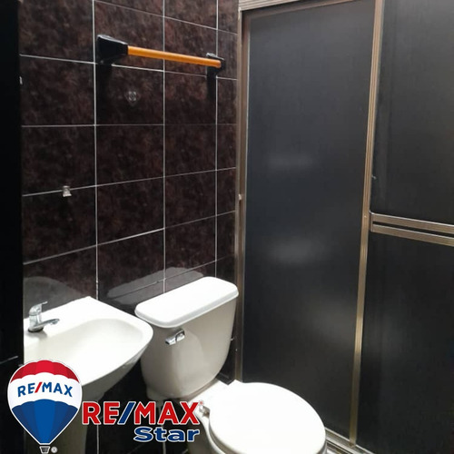Imagen 14 de 15 de En Venta Espacioso Apartamento Zona Centro Residencia Torre Venezolana