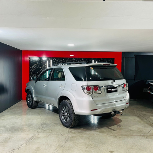 Toyota SW4 3.0 Srv 5l 4x4 Aut. 5p 163 hp