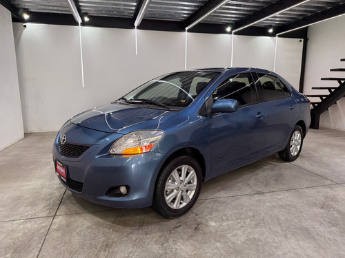 Toyota Yaris 1.5 Premium Sedan At