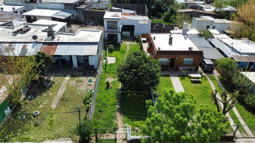 Venta De Casa Con Un Gran Terreno De 1000m2 A Pasos De Belloni En Manga