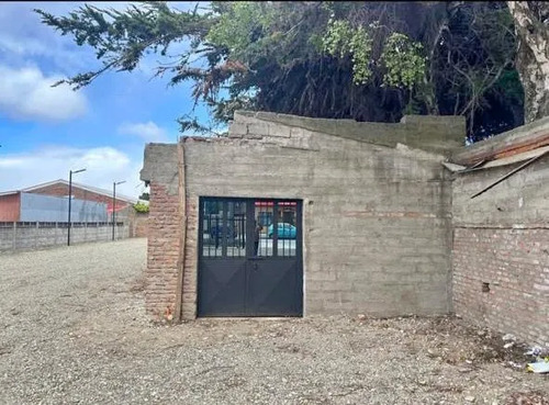 Arriendo Bodega De 45m2 Con Estacionamiento Punta Arenas