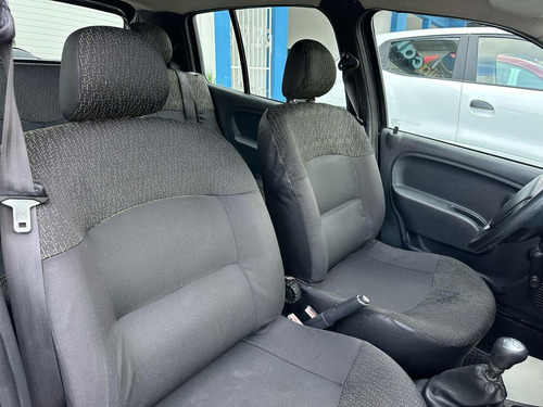 Renault Clio Expression 1.0 16v 4p