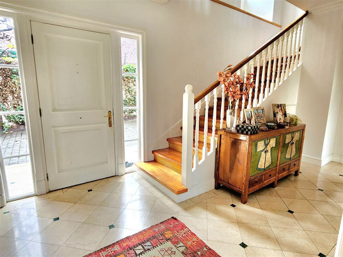 Casa En Arriendo En Lo Barnechea