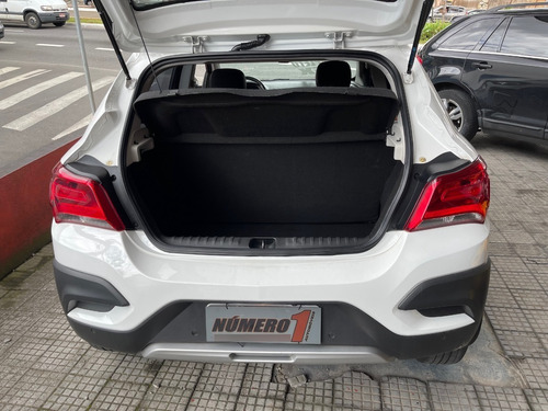 Imagem 6 de 12 de Chevrolet Onix Activ 1.4