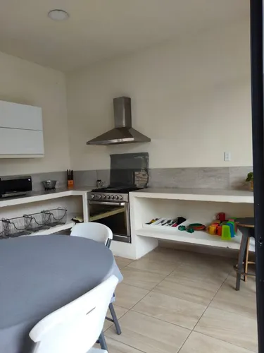 Un Nivel Residencia En Fraccionamiento Ticumán Morelos