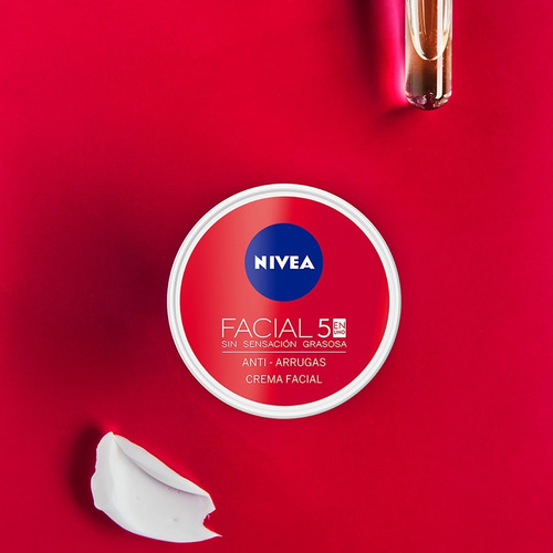 Imagen 7 de 8 de Crema Facial Nivea Anti Arrugas 5 En Uno 200 Ml 12 Unidades