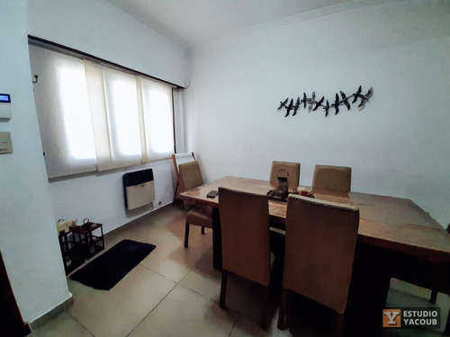 Casa Venta 3 Dormitorios 2 Baños 1 Cochera 1 Quincho 270 Mts 2 Totales - La Plata