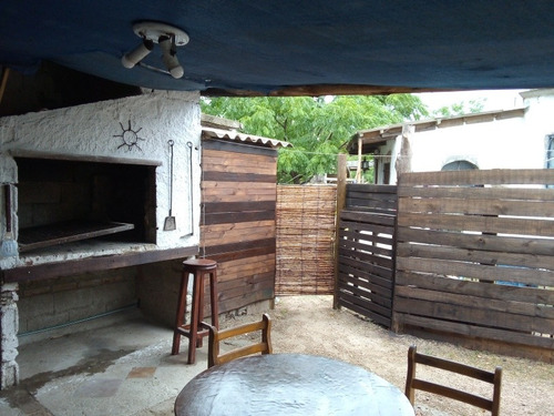Imagen 4 de 13 de Casa En El Pinar A Una Cuadra De La Playa