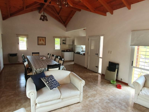 Imagen 13 de 30 de Esplendida Casa Con Terreno De 1.000 M2, Bv Rivadavia Y Junin, Vista Al Rio Asegurada !