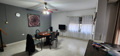 Venta Casa- 3 Dormitorios- 2 Baños -pileta-quincho-credito