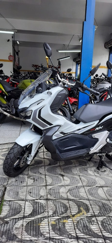 Imagem 8 de 10 de Honda Adv 150. 2021 (1200km) Nova Finac. Ate 48x C/c Ate 18x