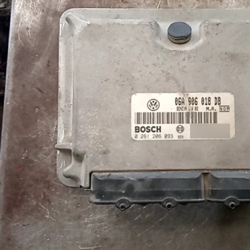 Computadora De Motor Volkswagen Jetta A4 1999 (Usado)