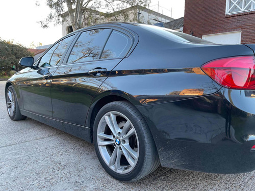 Imagen 6 de 7 de Bmw Serie 3 2016 2.0 320i Sedan Executive
